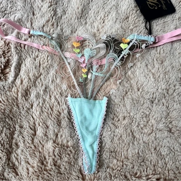 Honey Birdette Candy Blue Thong Panty Size XS
With back stone - Picture 3 of 8